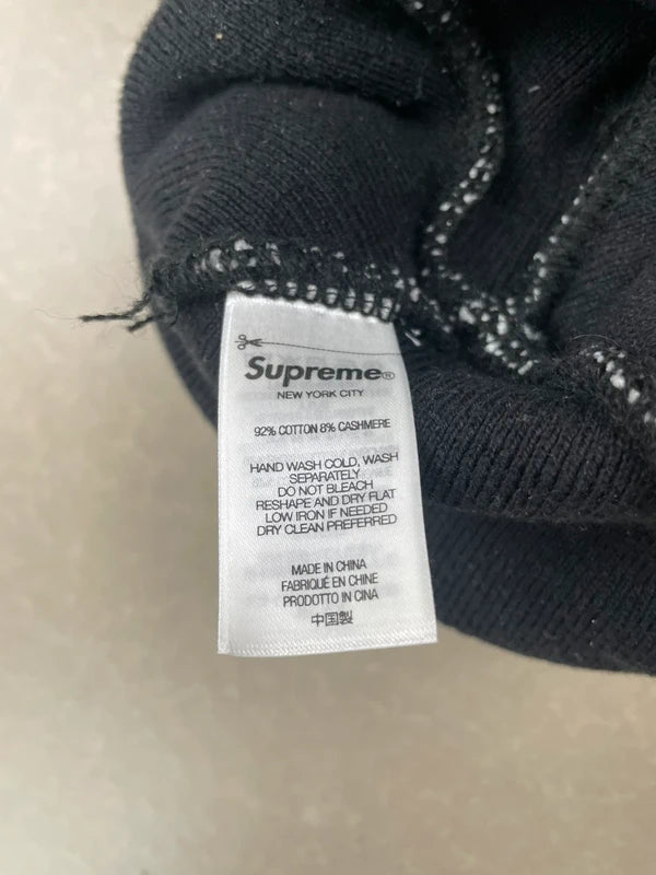 Supreme Big Logo Beanie Black(Str en størelse)