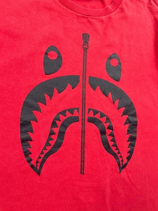 BAPE Bicolor Shark Tee Red/Black Men's - FW18(Størelse Medium)