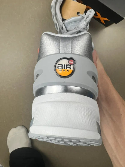 Nike Air Max Dn8 sneaker i sølvfarvey(Str 41 )