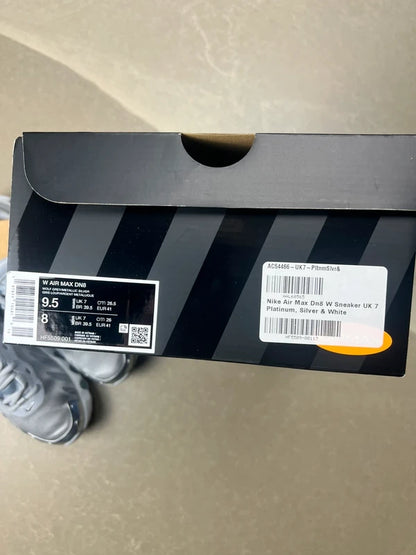 Nike Air Max Dn8 sneaker i sølvfarvey(Str 41 )