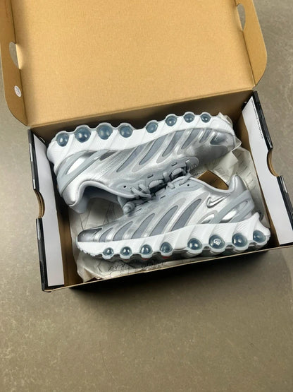 Nike Air Max Dn8 sneaker i sølvfarvey(Str 41 )