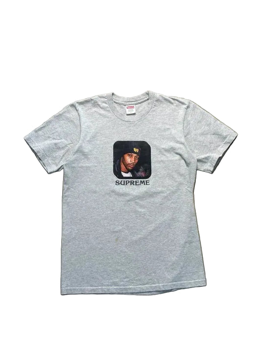 Supreme Wu-Tang Clan RZA Tee Ash Grey Men's - FW25(Størelse Small)