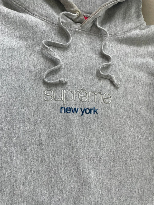 Supreme New York Hoodie(Størelse Medium)