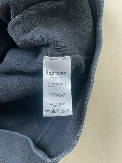 Supreme Patent/Chenille Arc Logo Hooded Sweatshirt(Størelse Large)