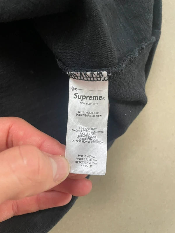 Supreme Twill Applique S/S Top Black Men's - FW24 (Størelse Large)