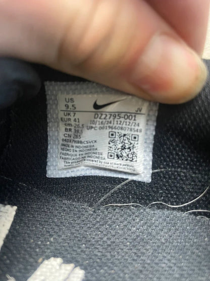 Nike cortez Black/White(Størelse 41 EU)