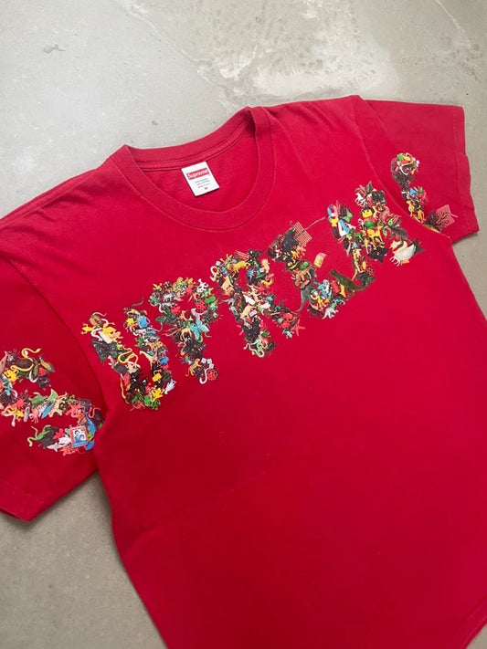 Supreme Toy Pile Tee(Størelse Medium)